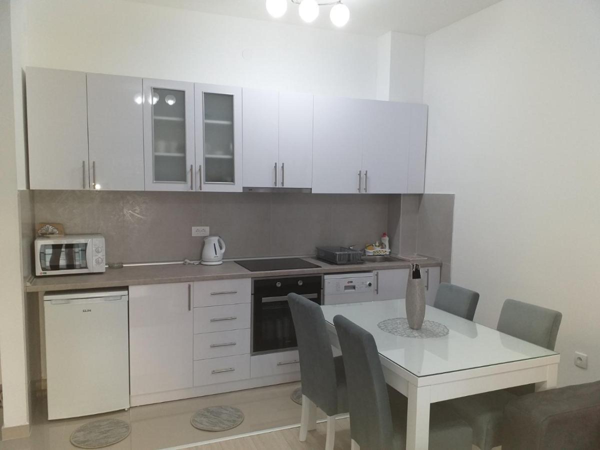 Renome Apartmani Banja Koviljača Exterior foto