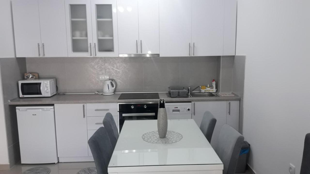 Renome Apartmani Banja Koviljača Exterior foto
