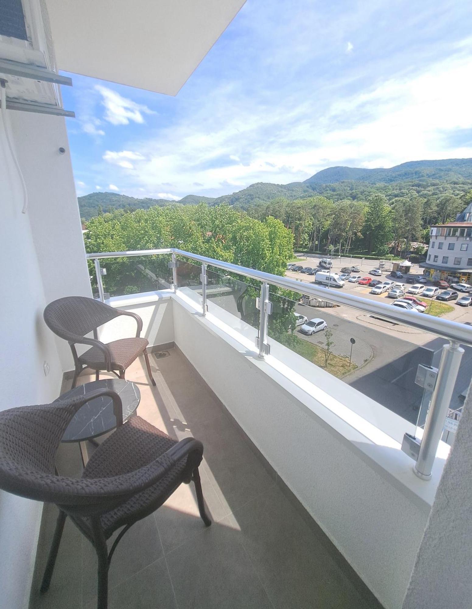 Renome Apartmani Banja Koviljača Exterior foto