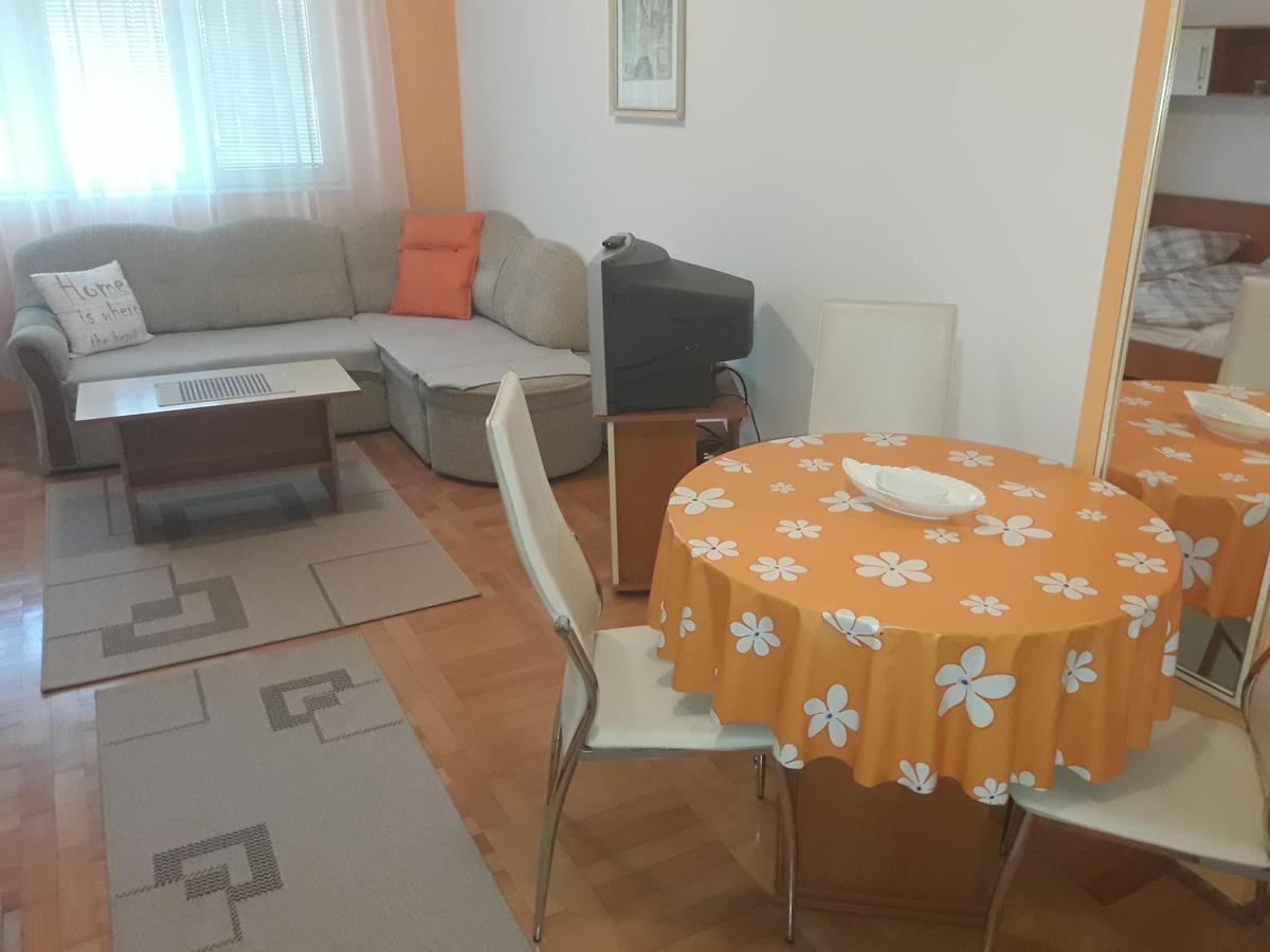 Renome Apartmani Banja Koviljača Exterior foto