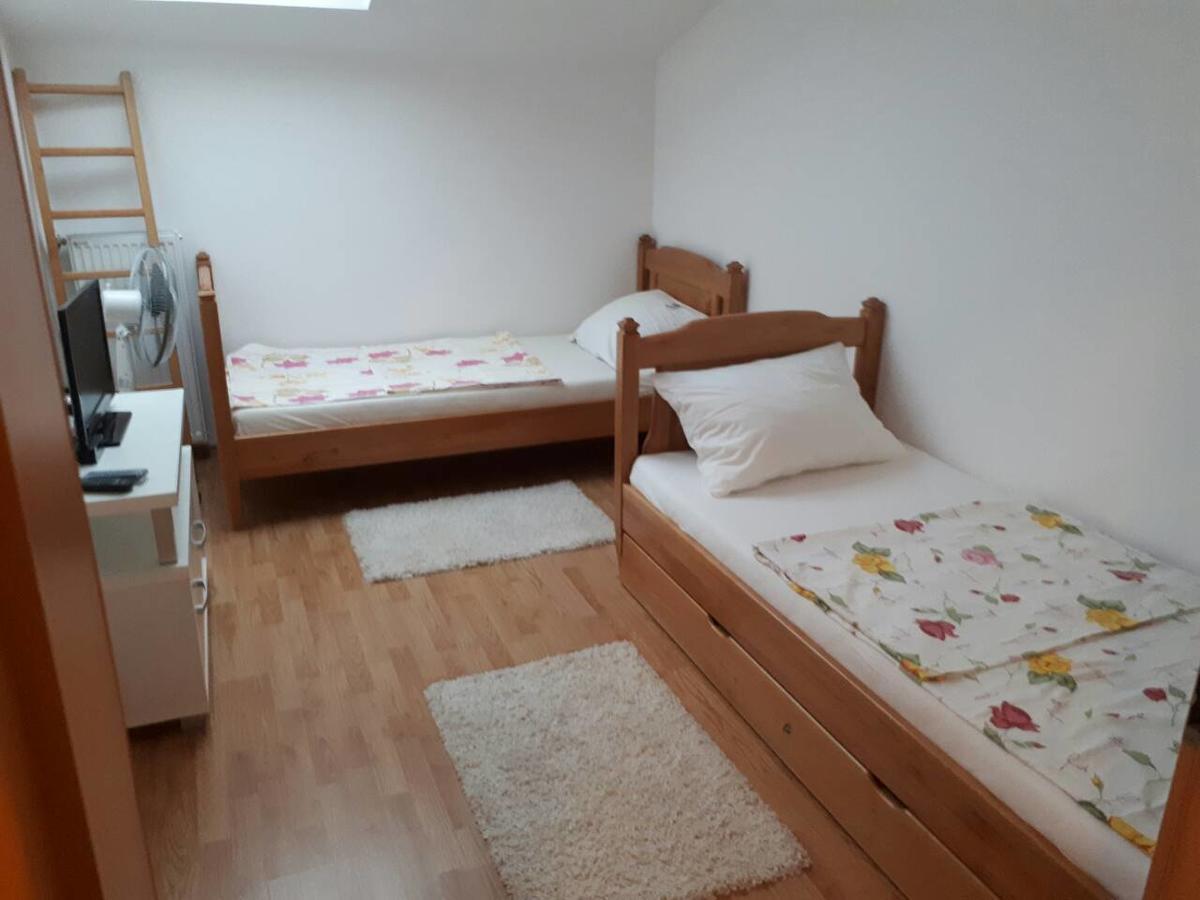 Renome Apartmani Banja Koviljača Exterior foto